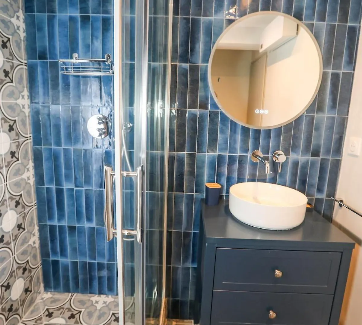 גראס Elegant & Charming 2-Room Blue דירה